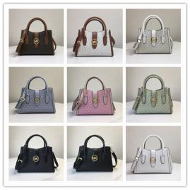 Picture of Michael Kors Lady Handbags _SKUfw136585843fw